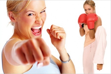 жена играе бокс
